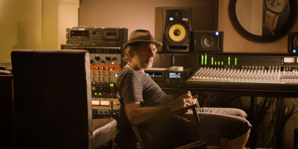 IMPRESSION RECORDING STUDIO CONTROL. ROOM