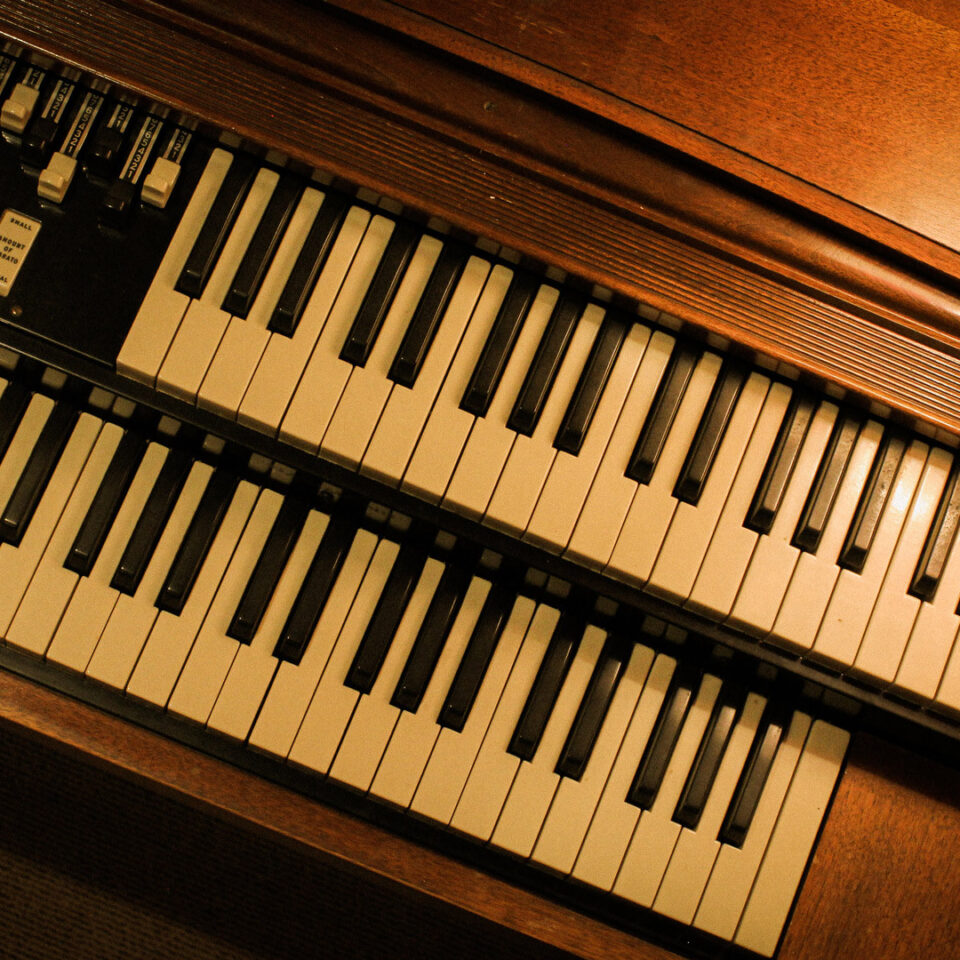 IMPRESSION RECORDING STUDIO HAMMOND M3